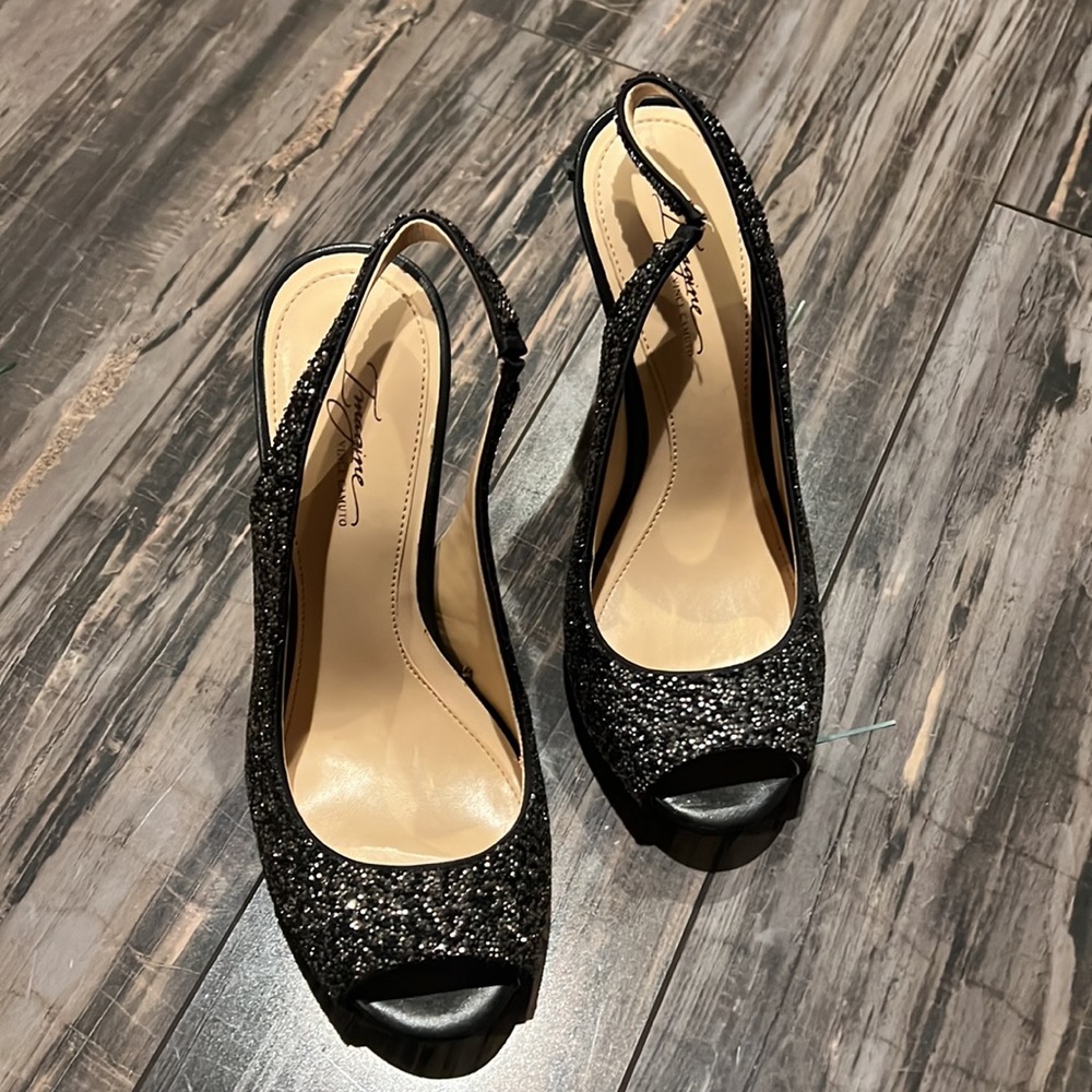 Imagine by Vince Camuto 7 - Picture 2 of 4